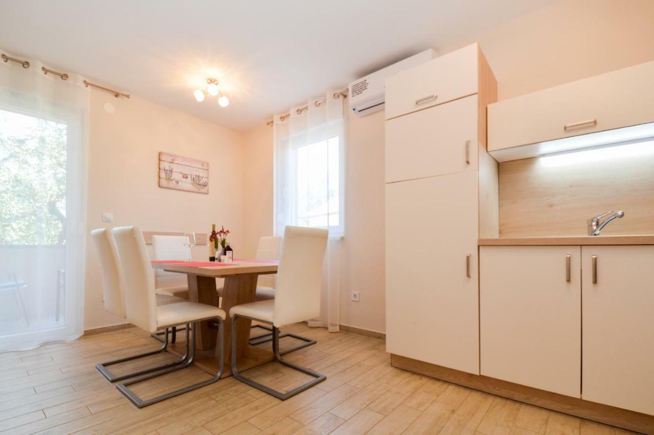 Apartment Mit- Mir Fondole Kültér fotó