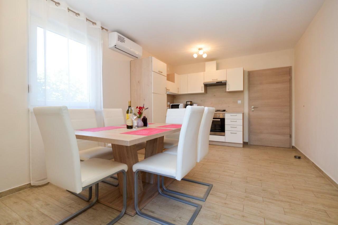 Apartment Mit- Mir Fondole Kültér fotó