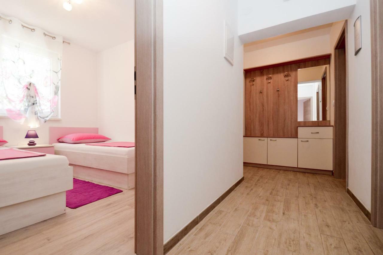Apartment Mit- Mir Fondole Kültér fotó