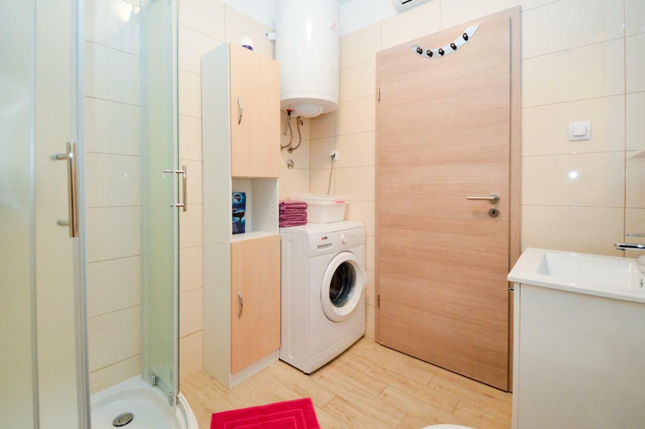 Apartment Mit- Mir Fondole Kültér fotó