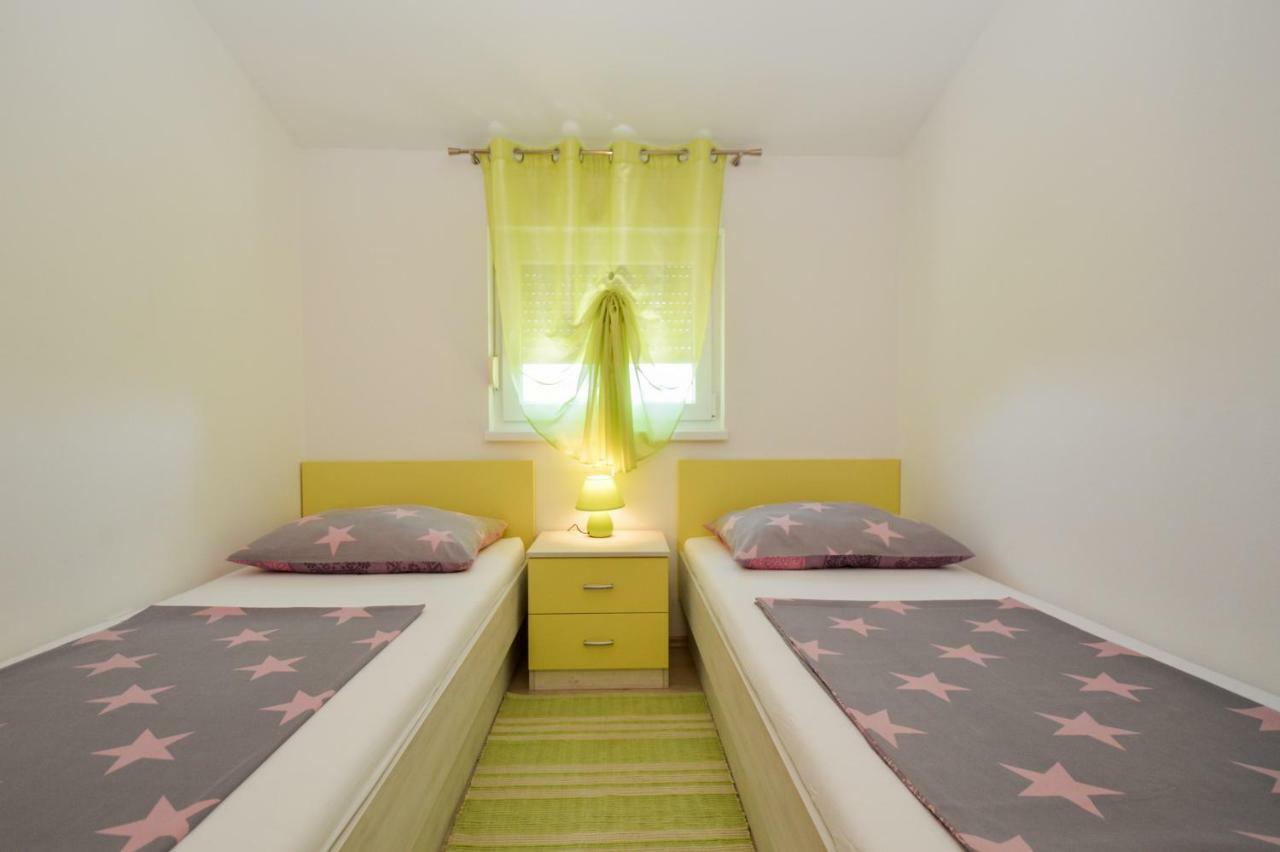 Apartment Mit- Mir Fondole Kültér fotó